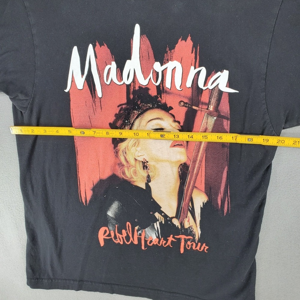 Madonna Rebel Heart Tour Concert T-Shirt Black Graphic Band Tee‎ Men's Large - Picture 4 of 5